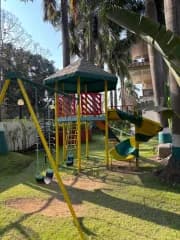 PHOTOS - Photo 2